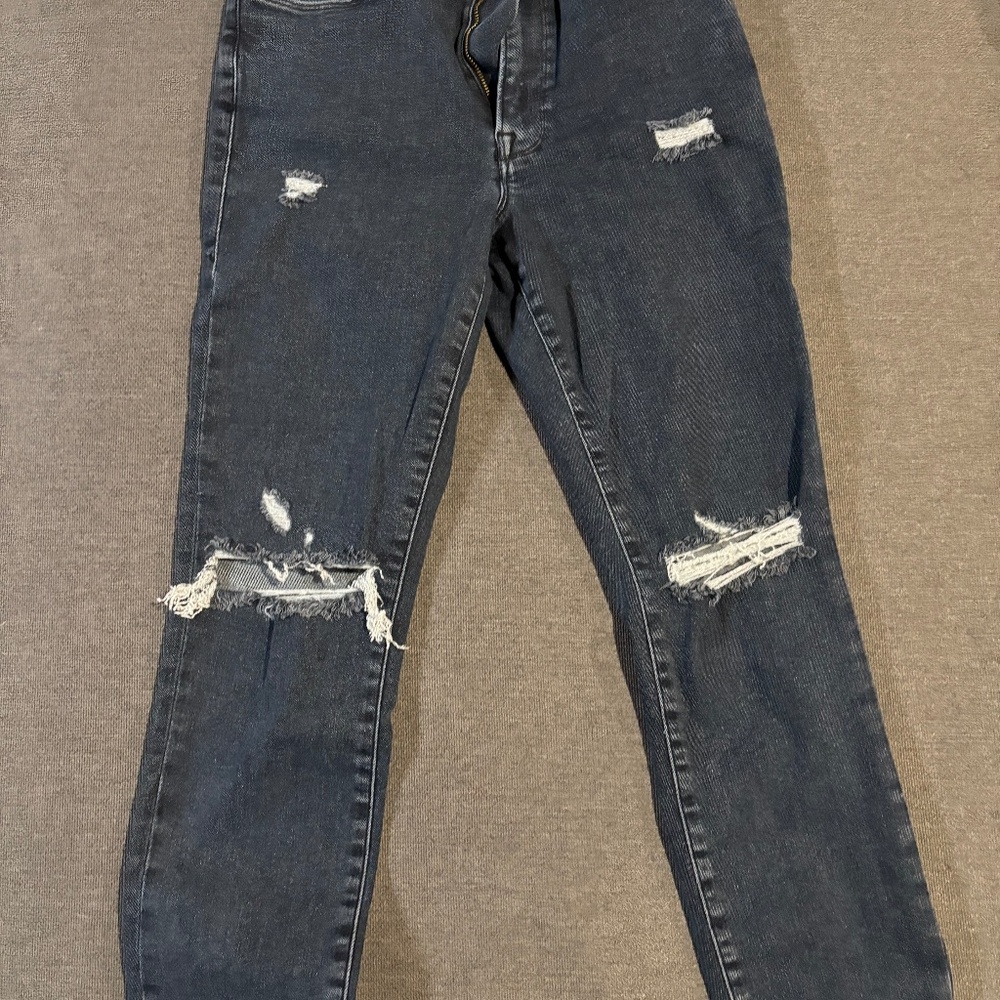 Good American Distressed Jeans - Dark Wash Blue EUC ALWAYS FITS 6-12